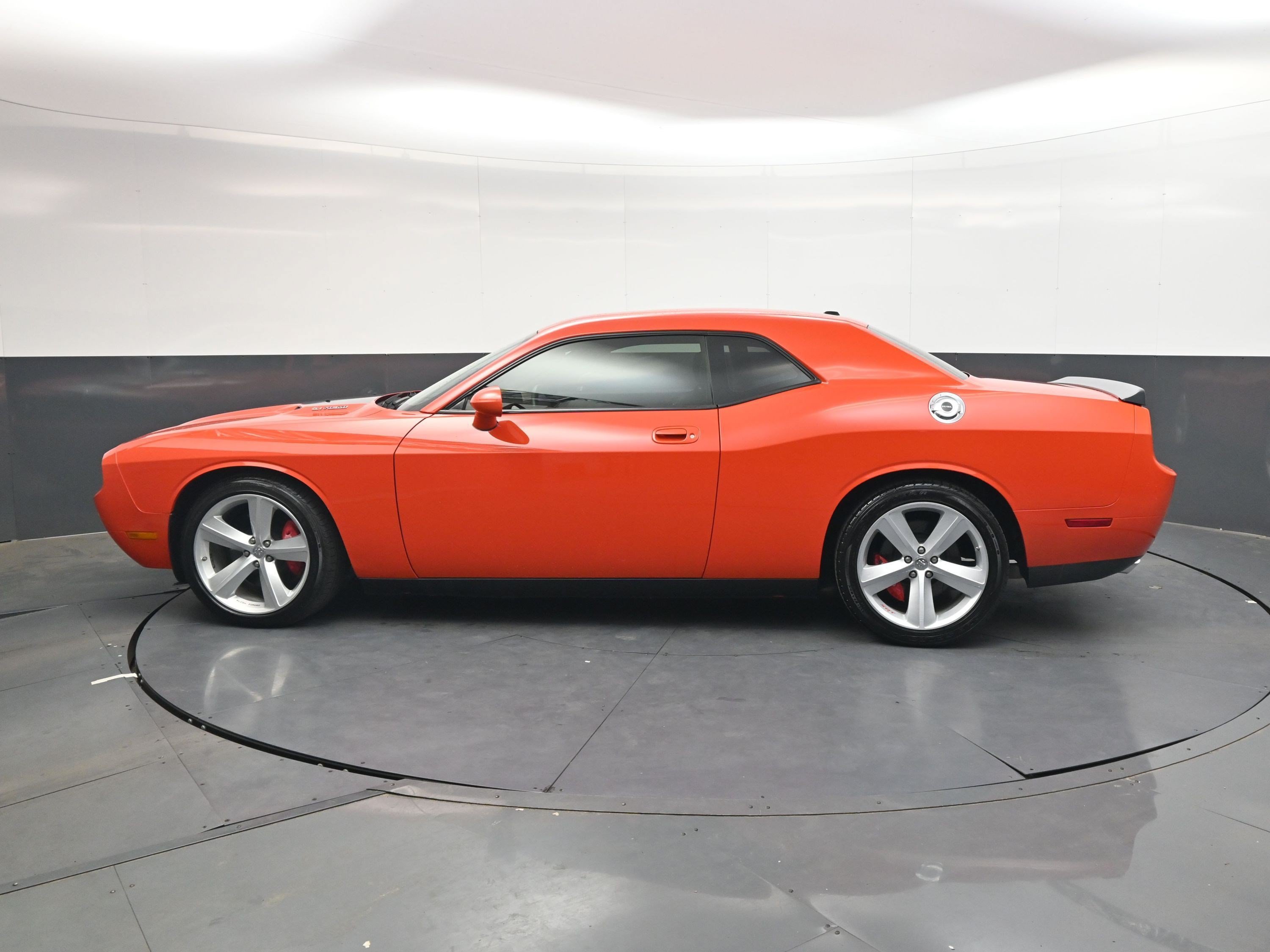 Used 2009 Hemi Orange Pearl Dodge SRT8 image 7