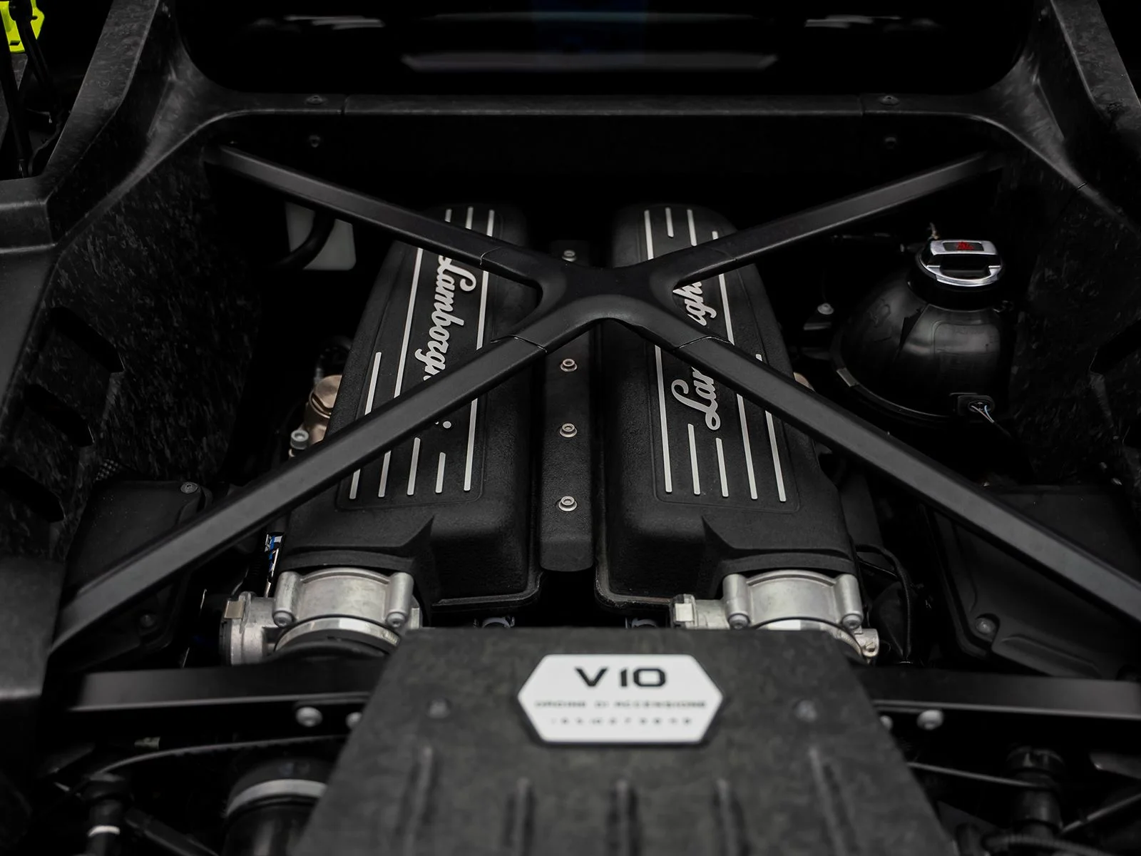 Used 2019 Beige Lamborghini LP580-2 image 51