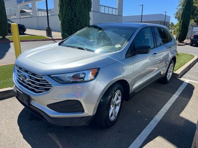 Used 2020 Silver Ford SE image 3