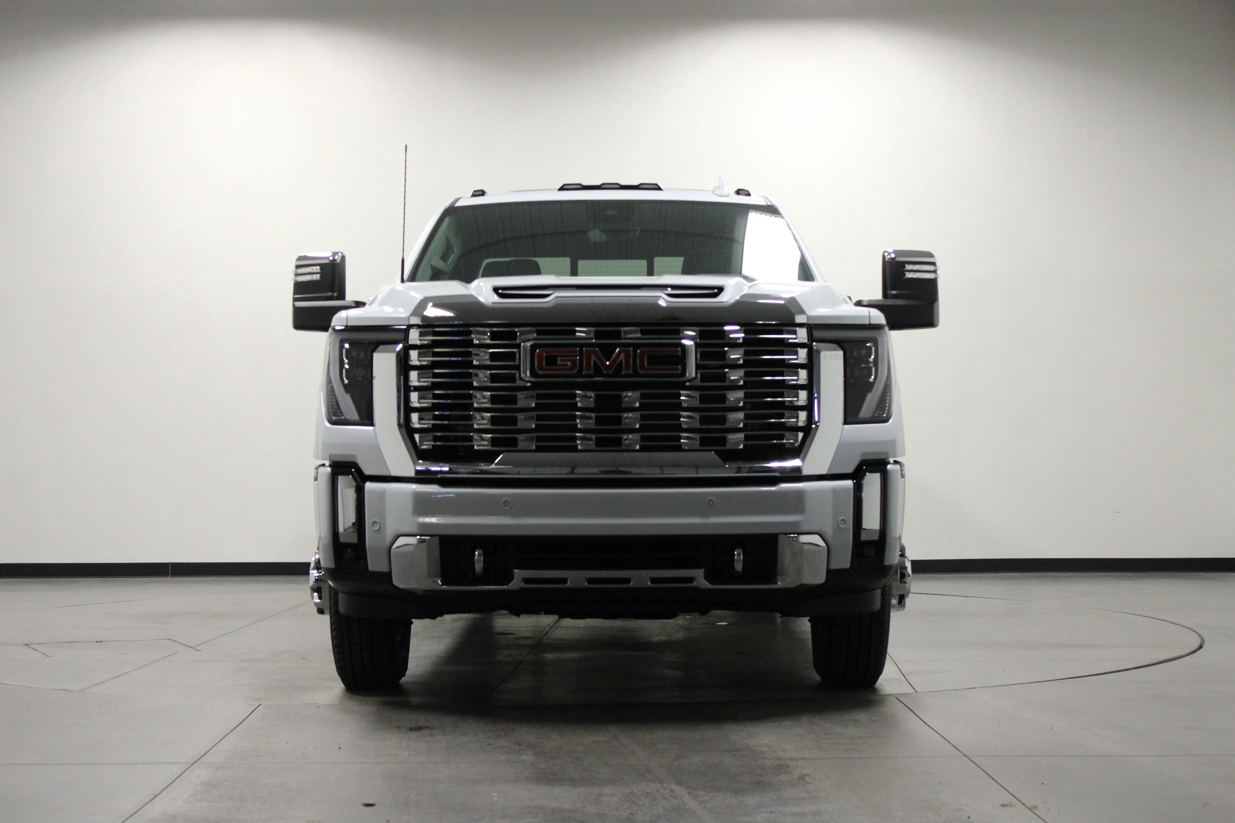 New 2026 Glacier White Tricoat GMC Denali DRW image 9