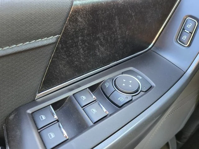 Used 2023 Blue Ford XLT image 35