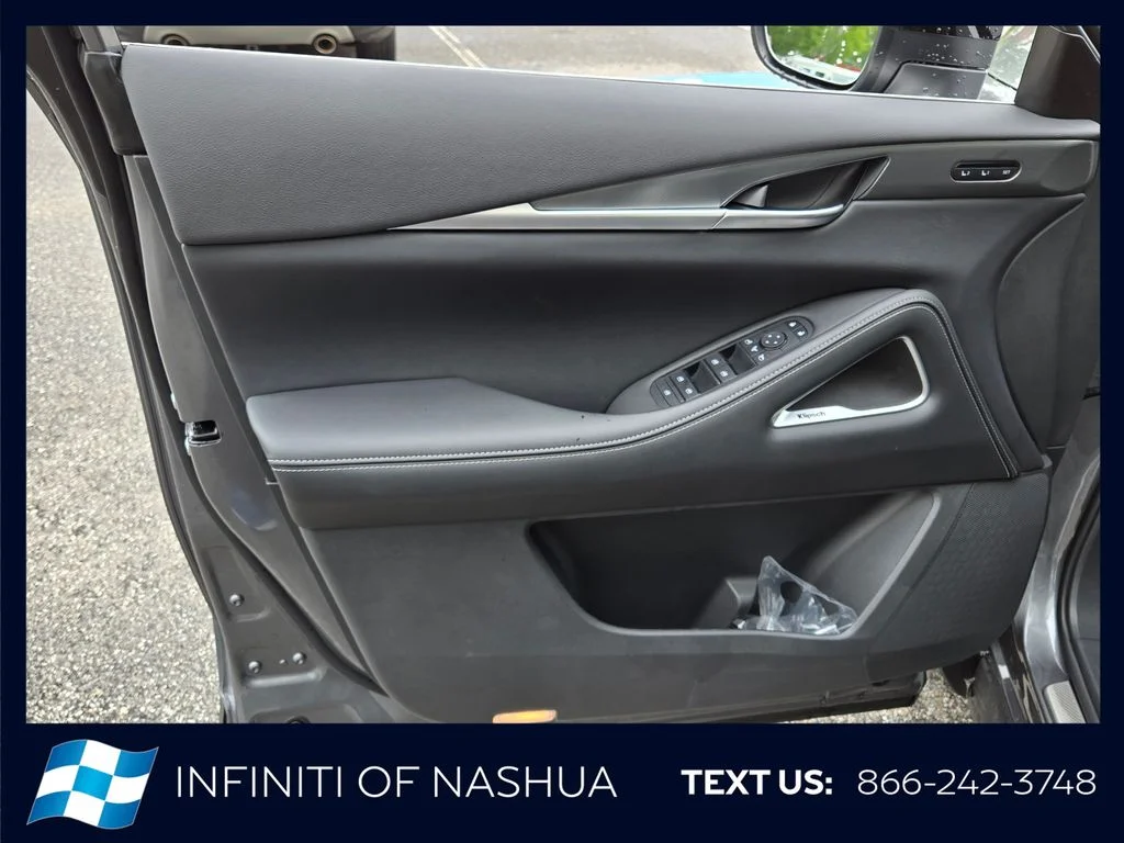 New 2027 GRAPHITE SHADOW INFINITI Luxe AWD image 8