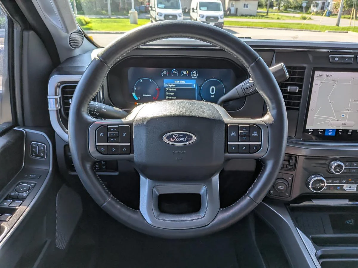 Used 2024 Black Ford Xl 4wd Crew Cab image 18