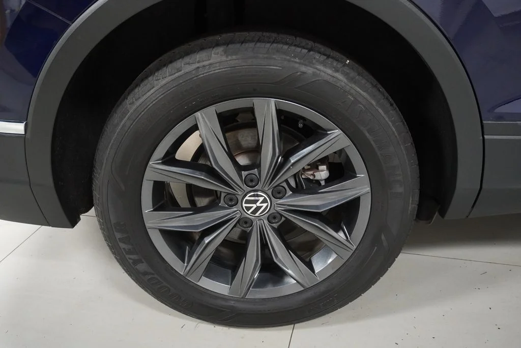 Used 2023 Atlantic Blue Metallic Volkswagen 2.0T SE image 40