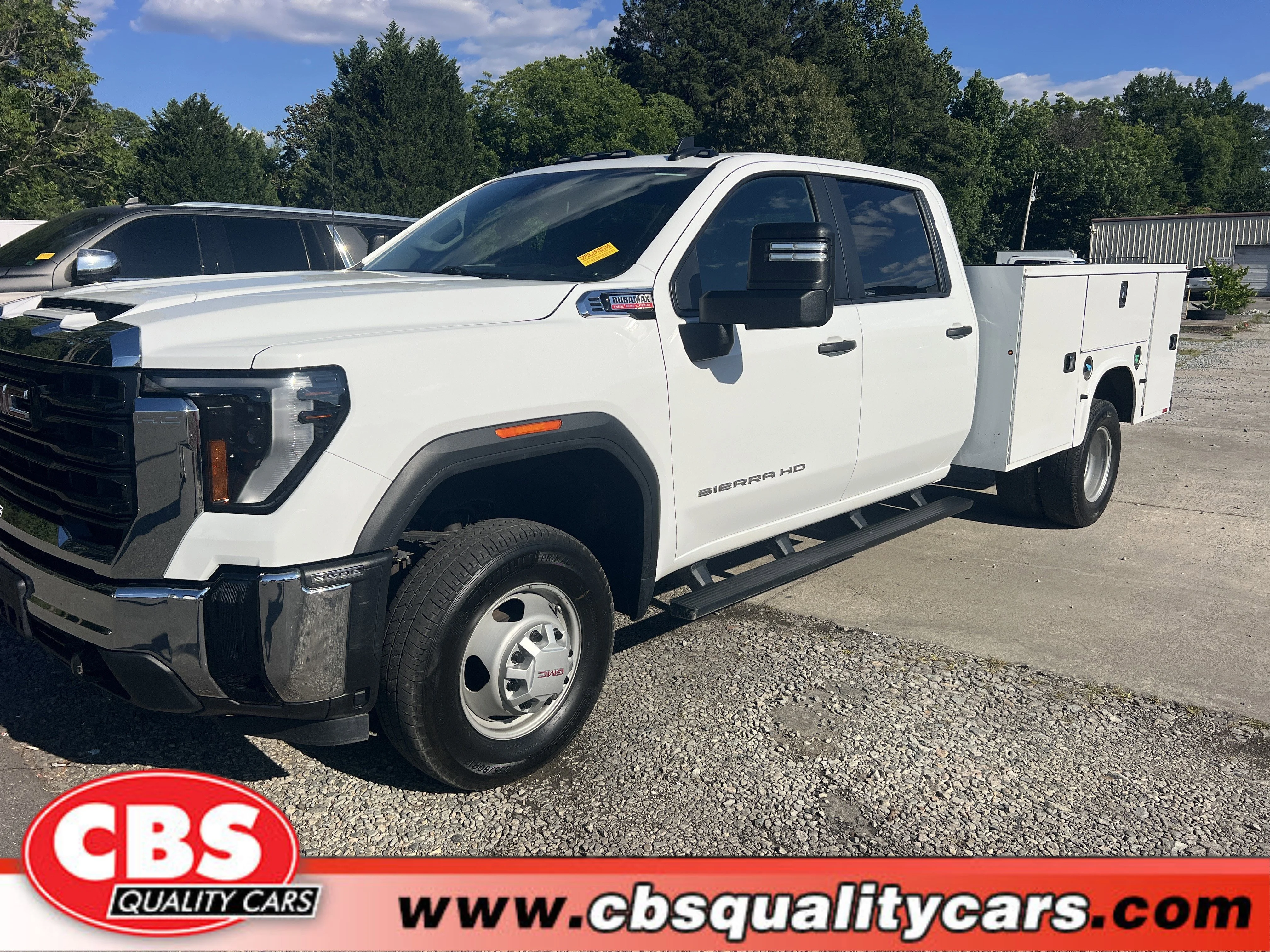 2025 GMC Sierra 4WD Crew Cab Standard Box Pro's photo
