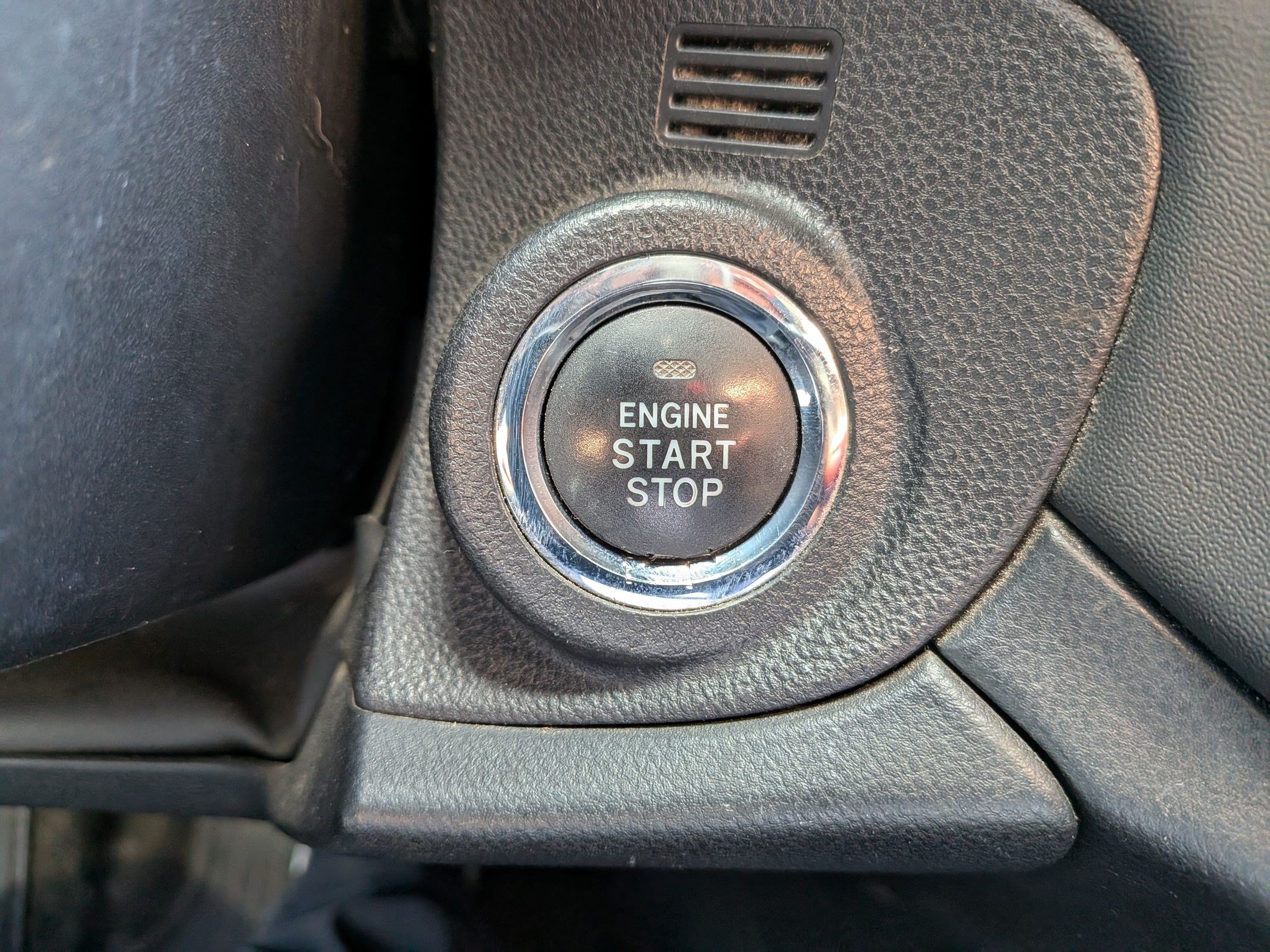 Used 2020 Magnetite Gray Metallic Subaru Limited image 22