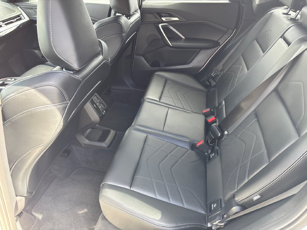 Used 2026 Alpine White BMW xDrive28i image 19