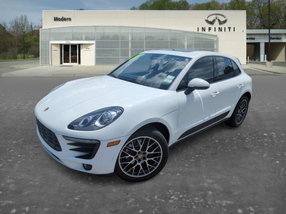 Used 2018 White Porsche Base image 1