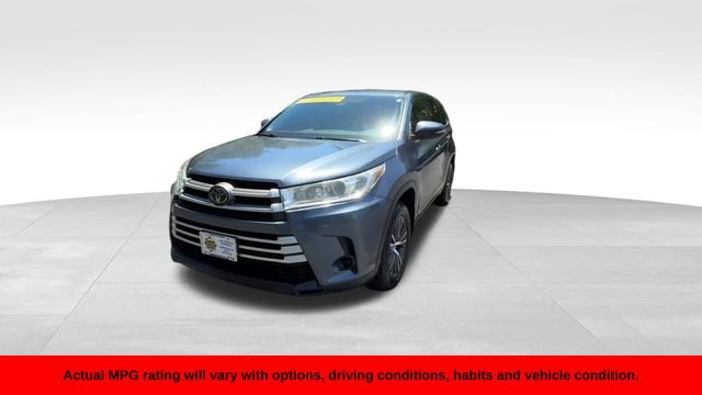 Used 2019 Shoreline Mist Toyota LE image 8