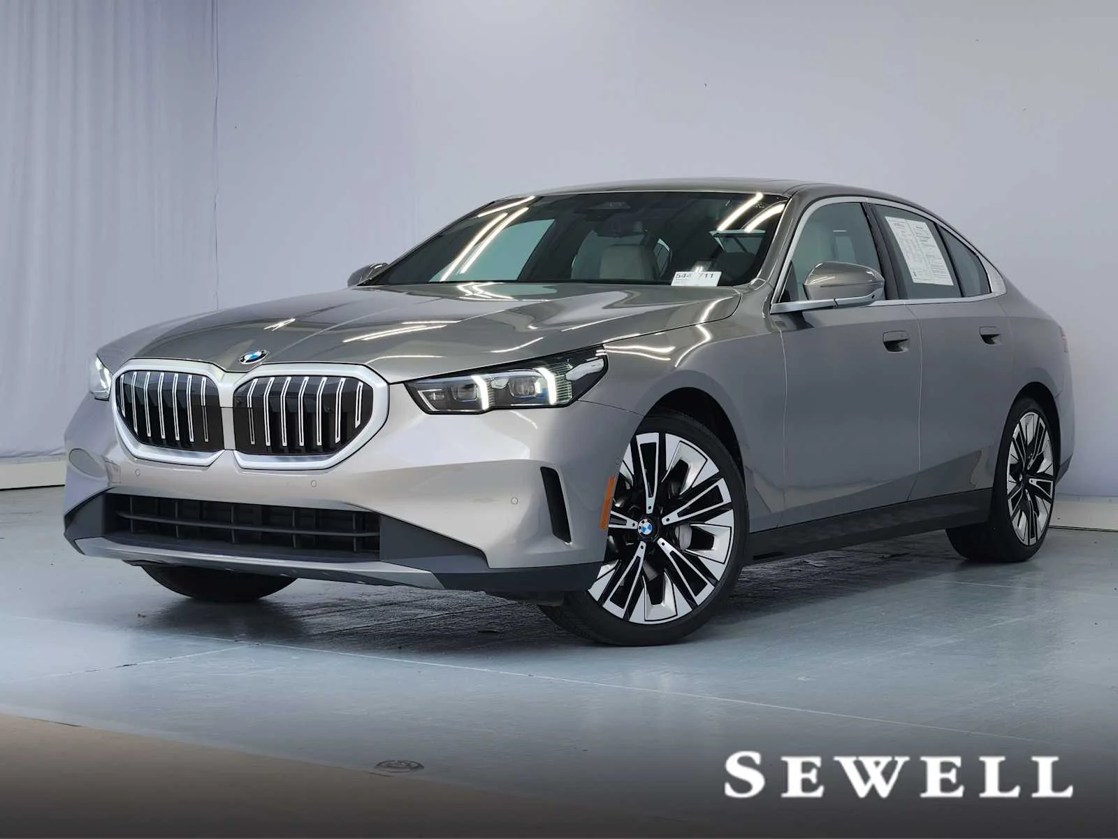 2025 BMW 5 Series 530i Sedan's photo