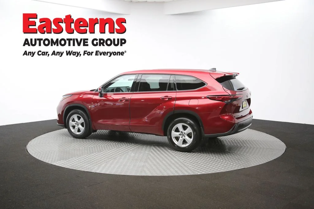 Used 2022 Red Toyota LE image 62