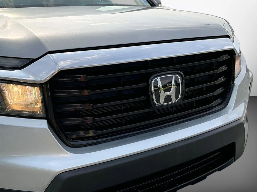 Used 2023 Lunar Silver Metallic Honda RTL-E image 33