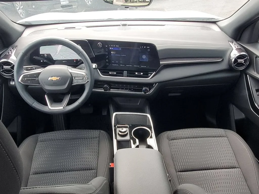 New 2026 Summit White Chevrolet LT image 26