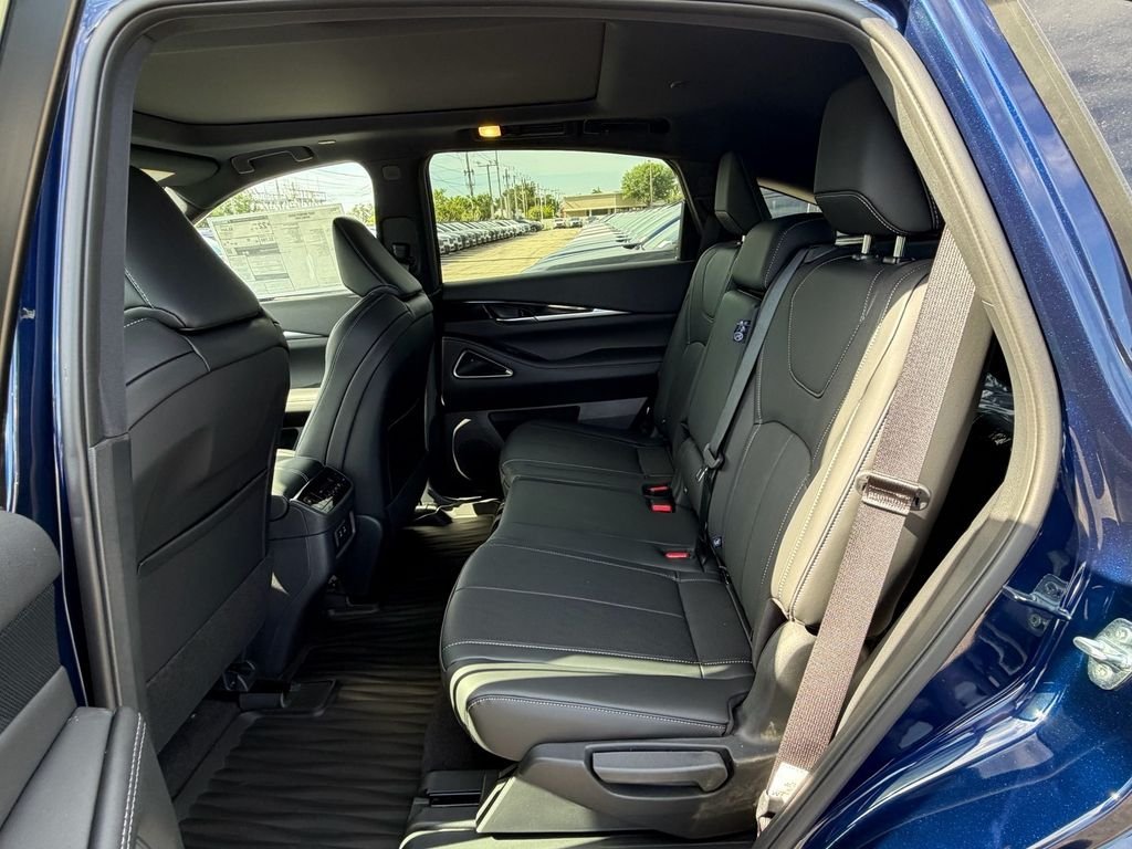 New 2027 GRAND BLUE INFINITI Sport AWD image 14