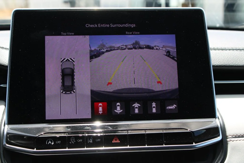 Used 2023 Black Jeep Limited image 23