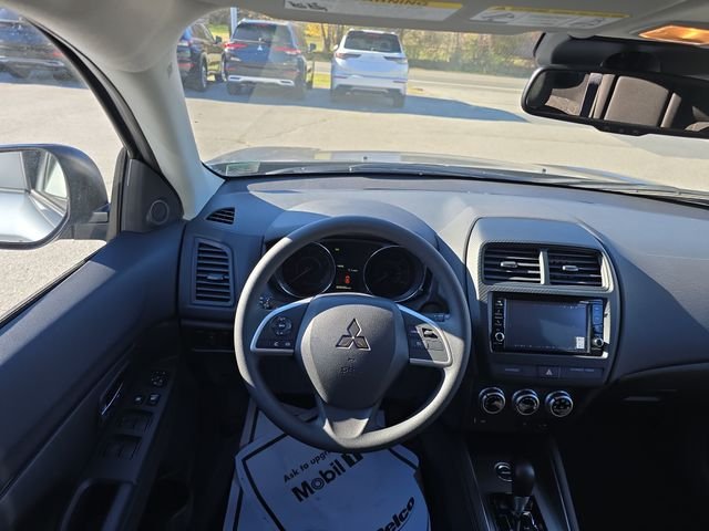 2025 Mitsubishi Outlander Sport ES - Photo 12