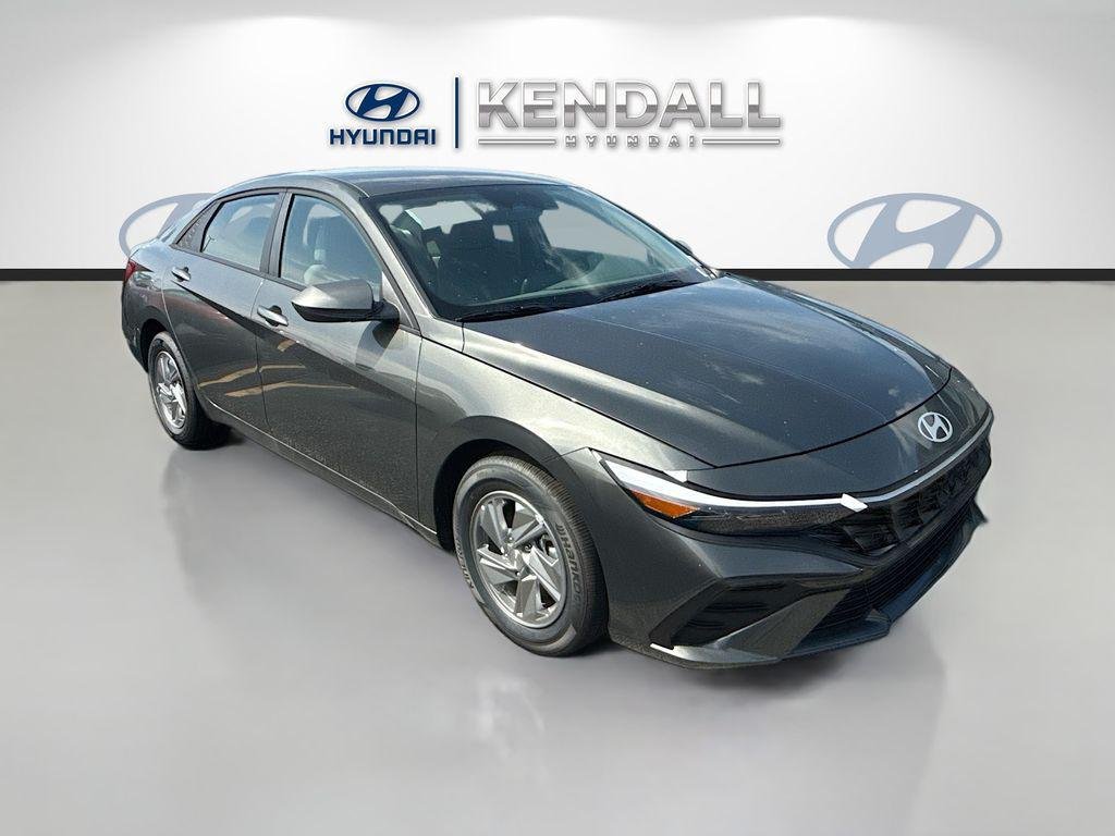 New 2026 Amazon Gray Hyundai SE image 1