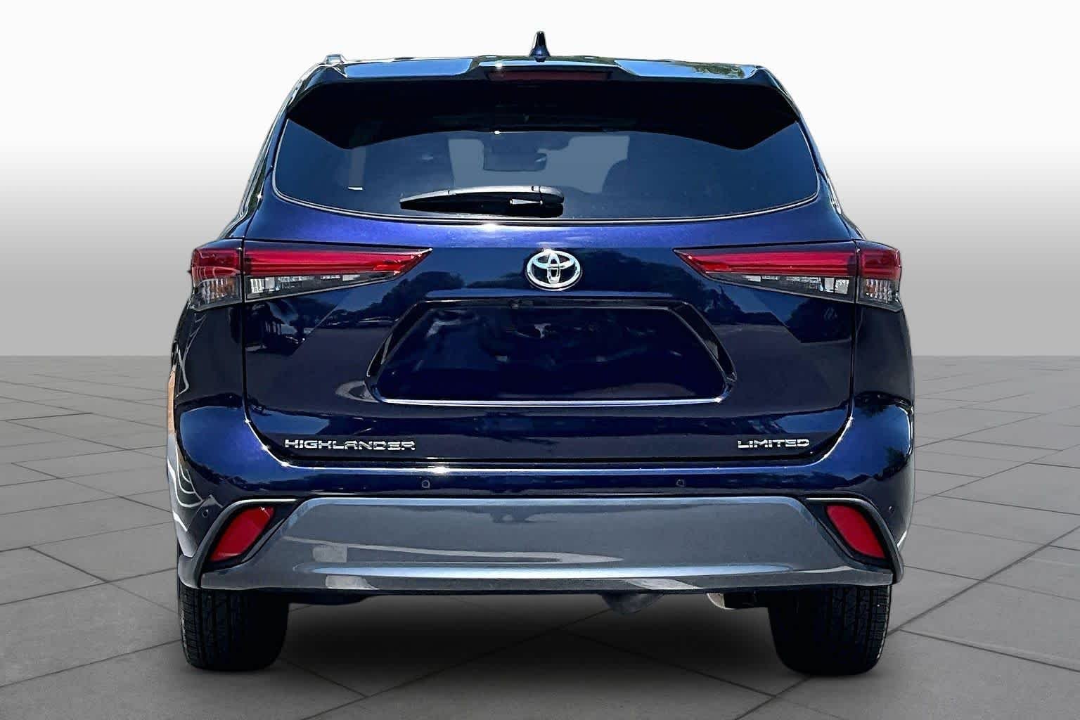 Used 2023 Blueprint Toyota Limited image 5