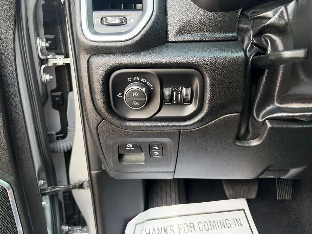Used 2025 Silver Ram Laramie image 32