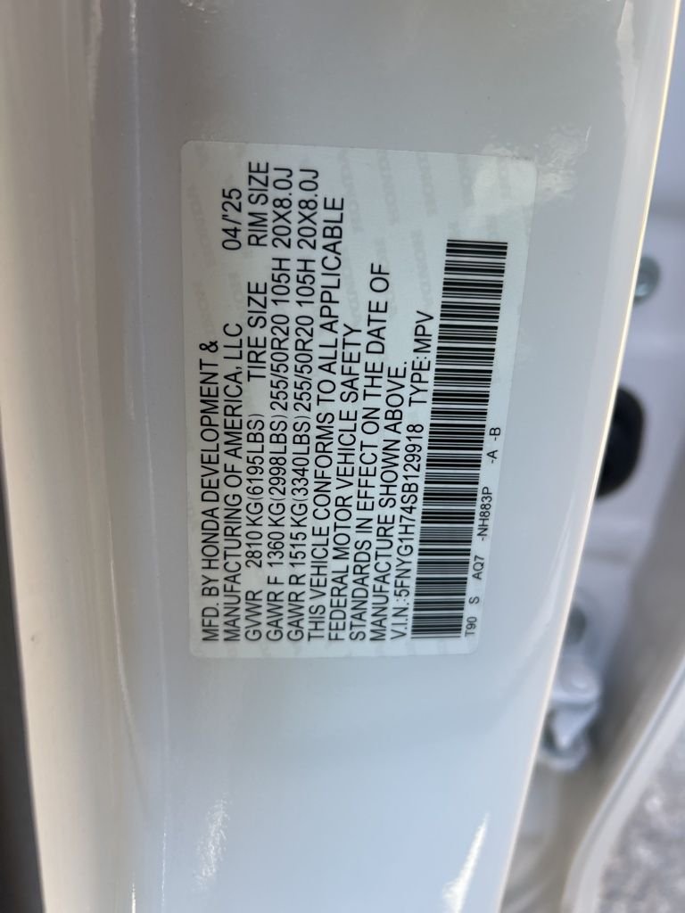 Used 2025 White Honda Touring image 28