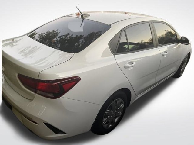 Used 2022 Clear White Kia S image 9