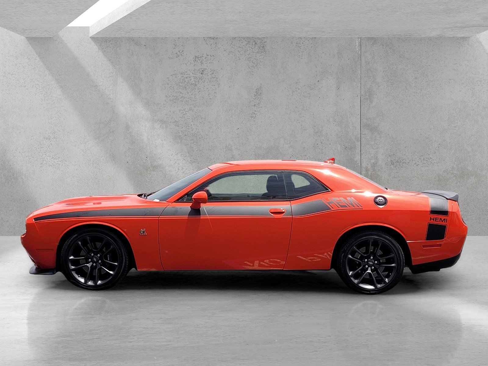Used 2022 Orange Dodge R/T Scat Pack image 7
