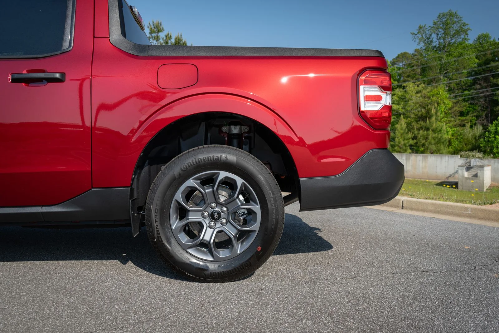 New 2026 Ruby Red Metallic Tinted Clearcoat Ford XLT image 6