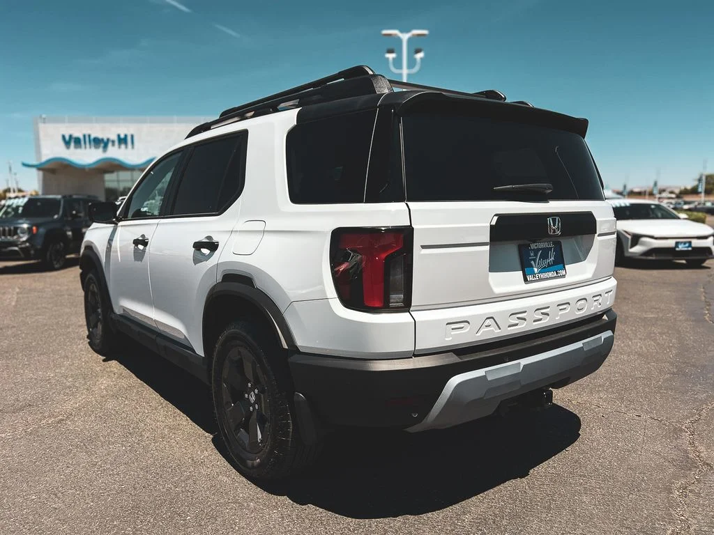 New 2026 Platinum White Pearl Honda RTL Towing image 6