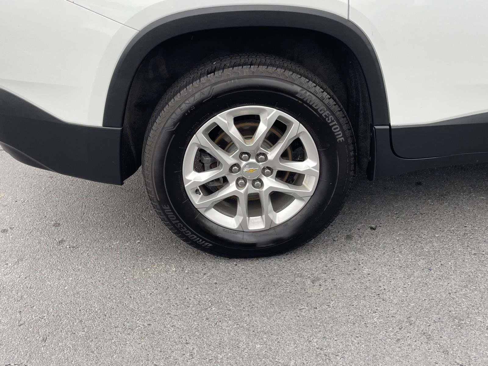 Used 2019 Summit White Chevrolet LT Cloth image 6
