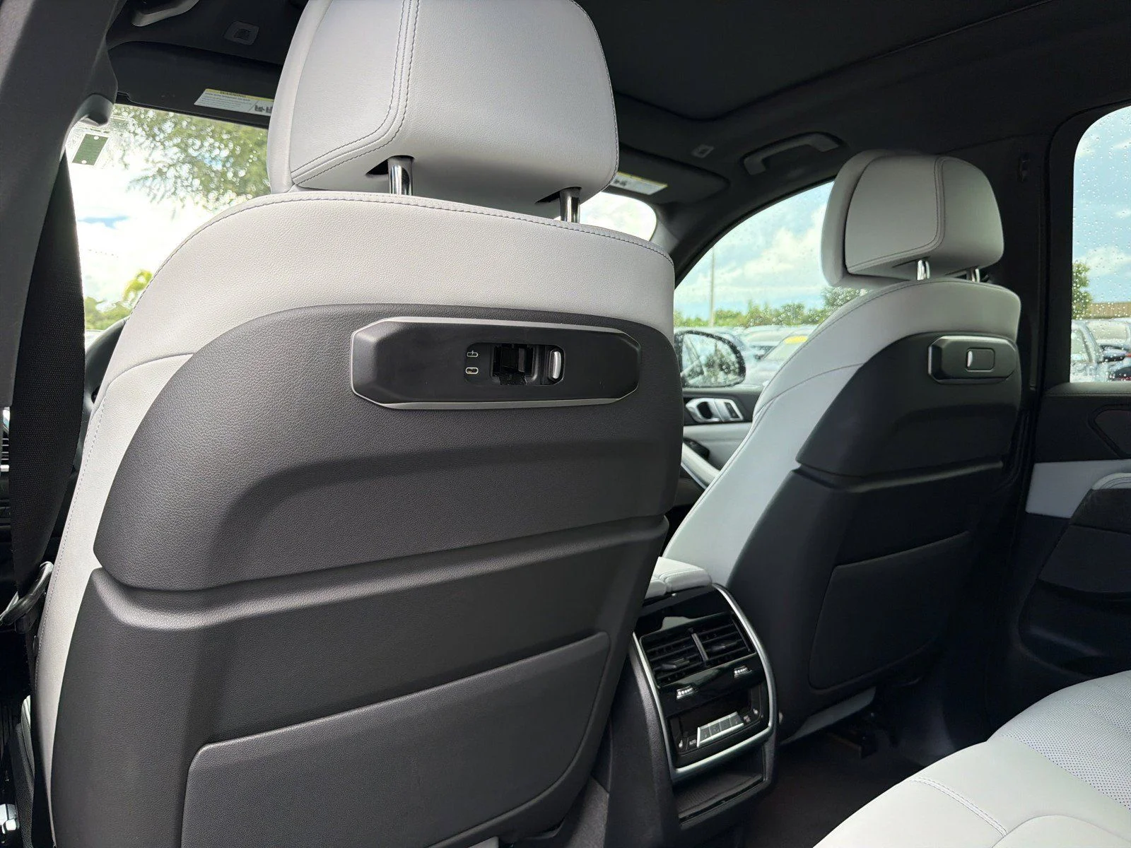 New 2026 Dravit Grey Metallic BMW sDrive40i image 21