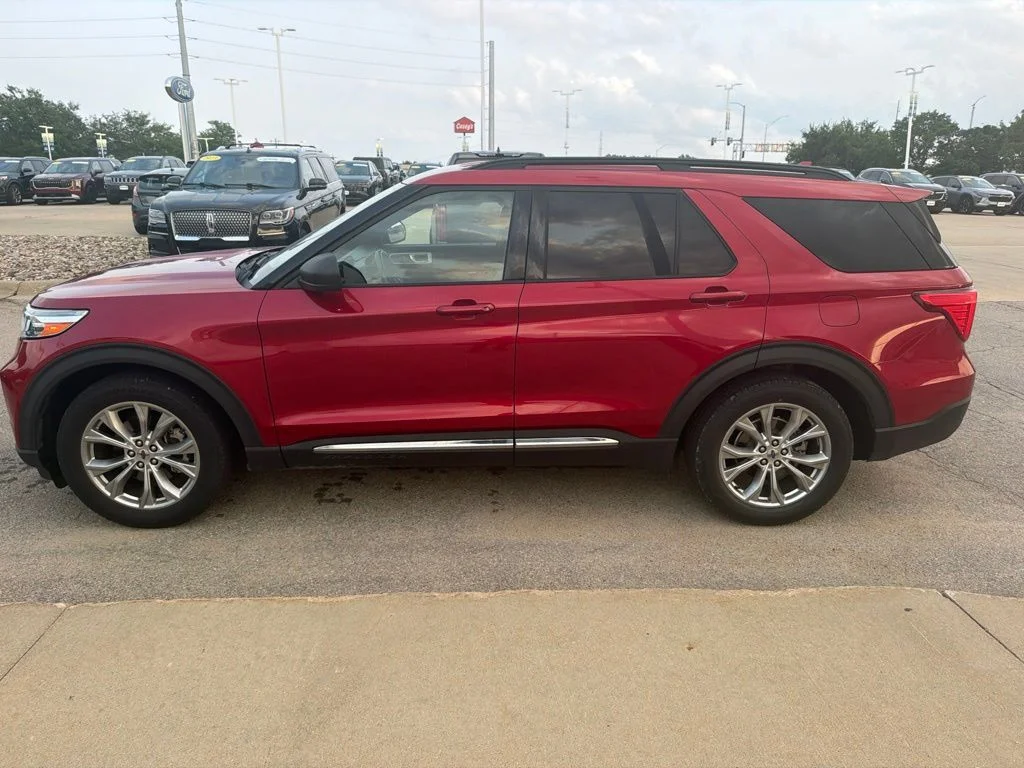 Used 2020 Red Ford XLT image 4