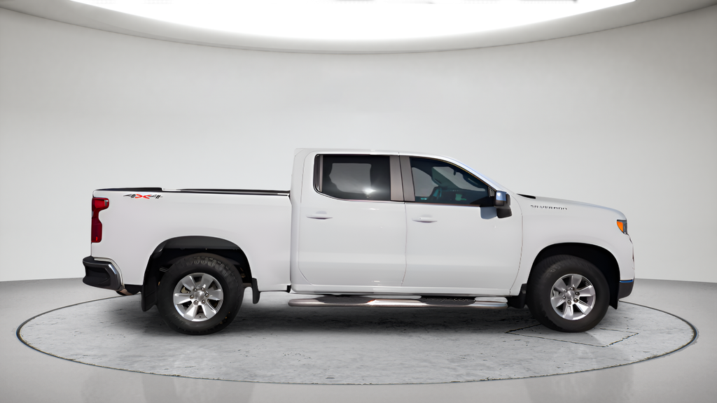 Used 2024 White Chevrolet LT image 2