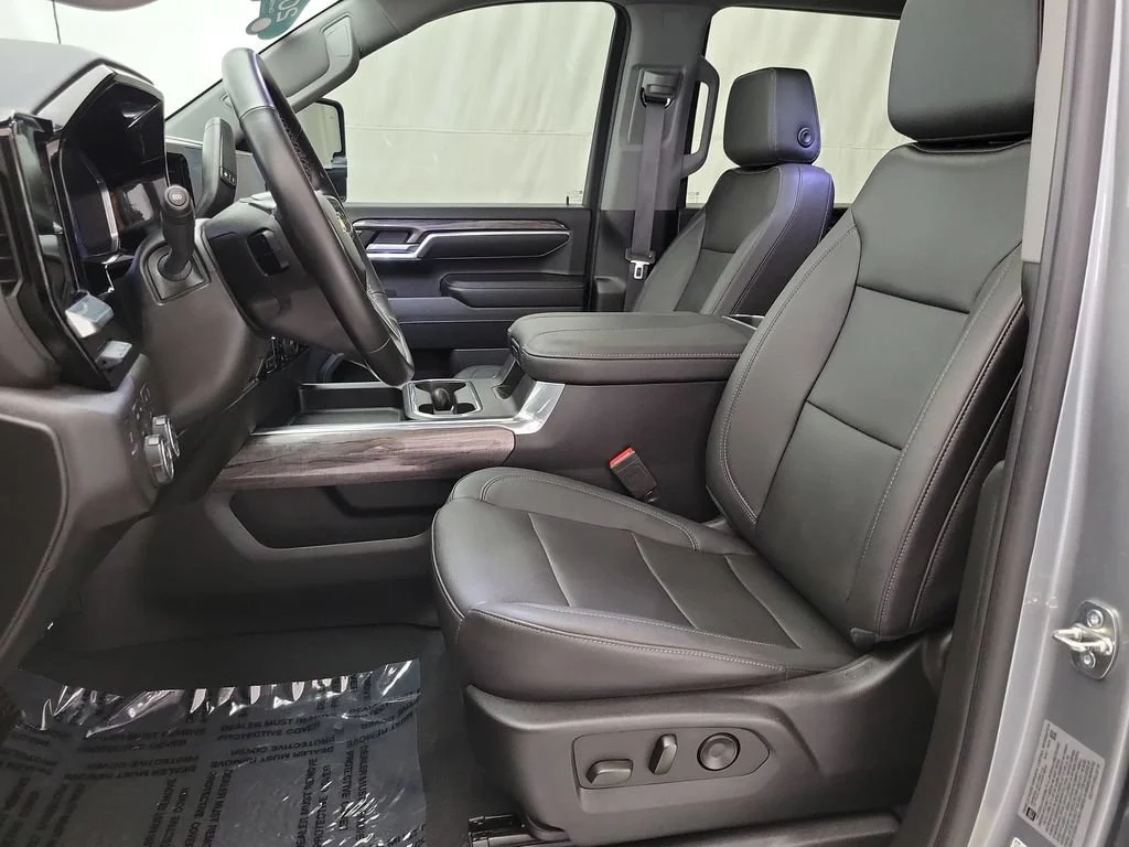 2024 Chevrolet Silverado 2500HD LTZ - Photo 9