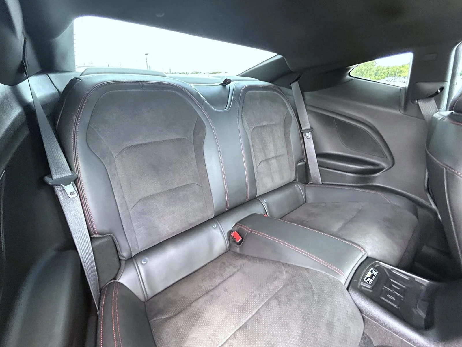 Used 2022 Black Chevrolet ZL1 image 17