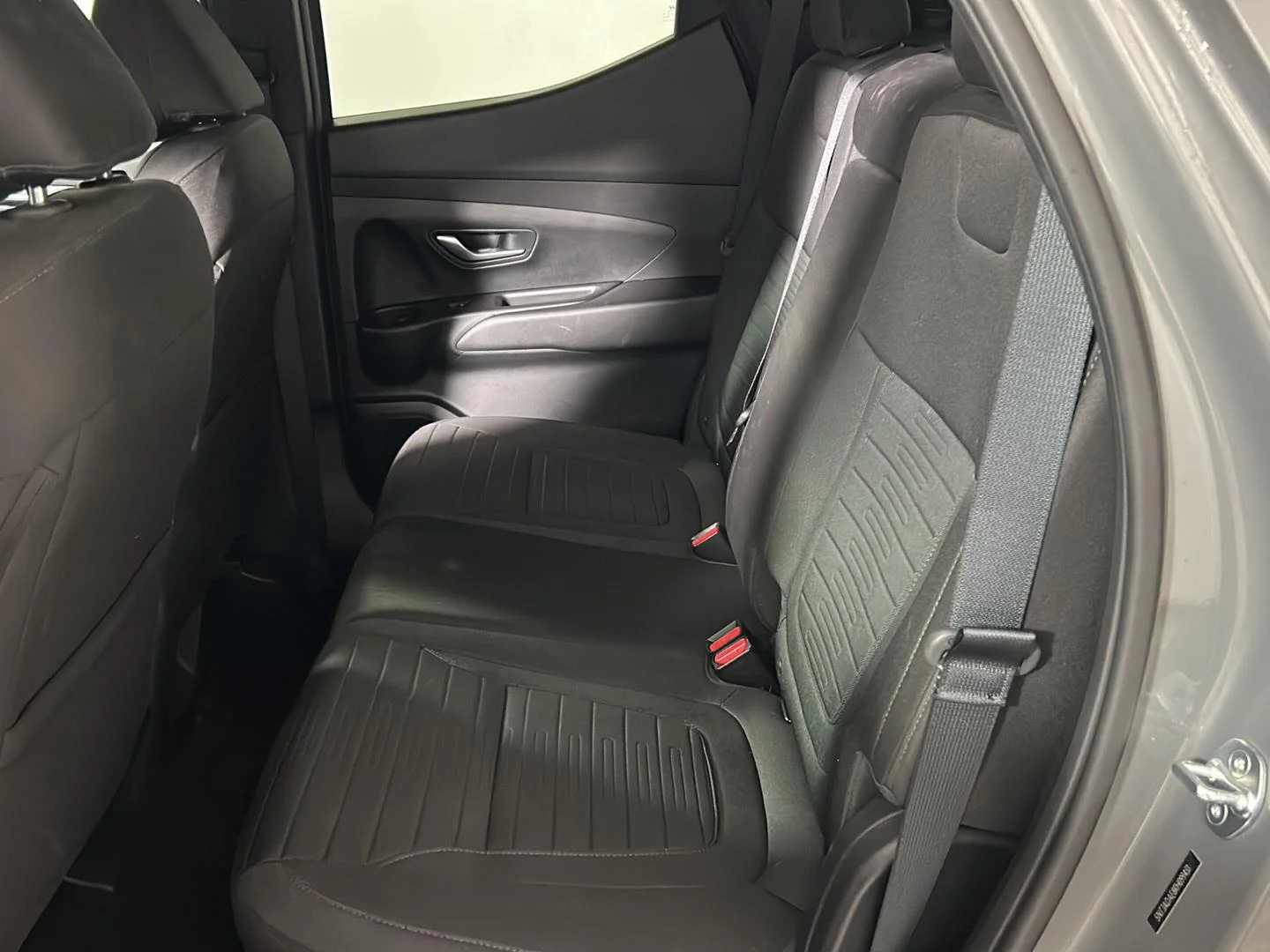 Used 2024 Hampton Gray Hyundai SE image 15