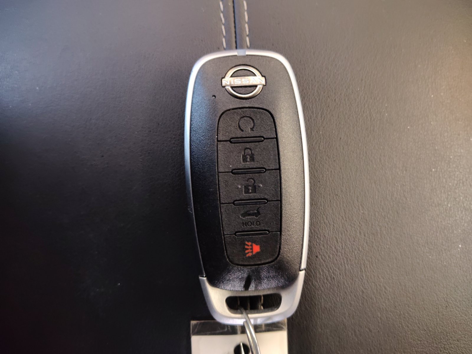 Used 2024 Obsidian Green Pearl Nissan Platinum image 34