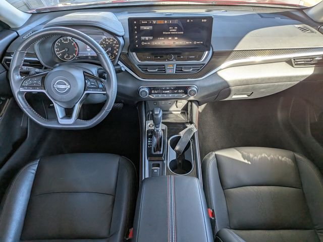 Used 2023 Red Nissan 2.0 SR image 11