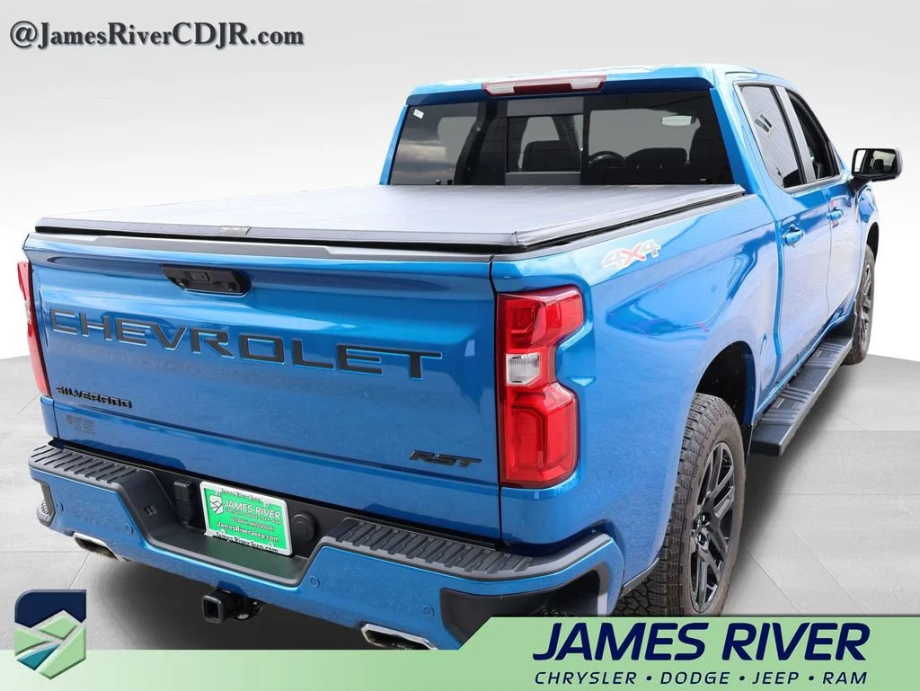 2023 Chevrolet Silverado 1500 RST - Photo 5