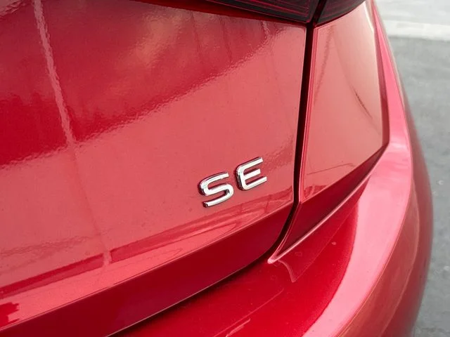 New 2026 Kings Red Metallic Volkswagen 1.5T SE image 10