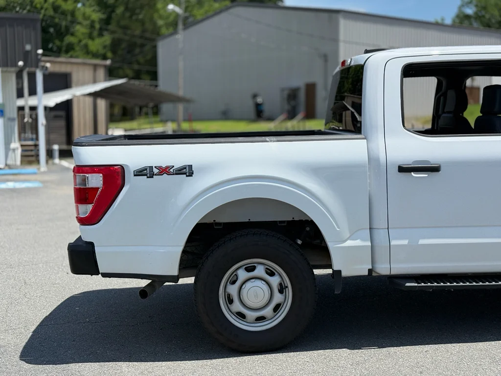 Used 2022 Oxford White Ford XL image 9