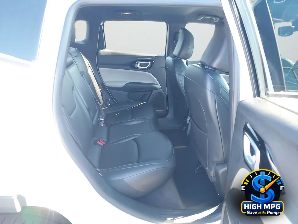 Used 2025 White Jeep Limited image 28