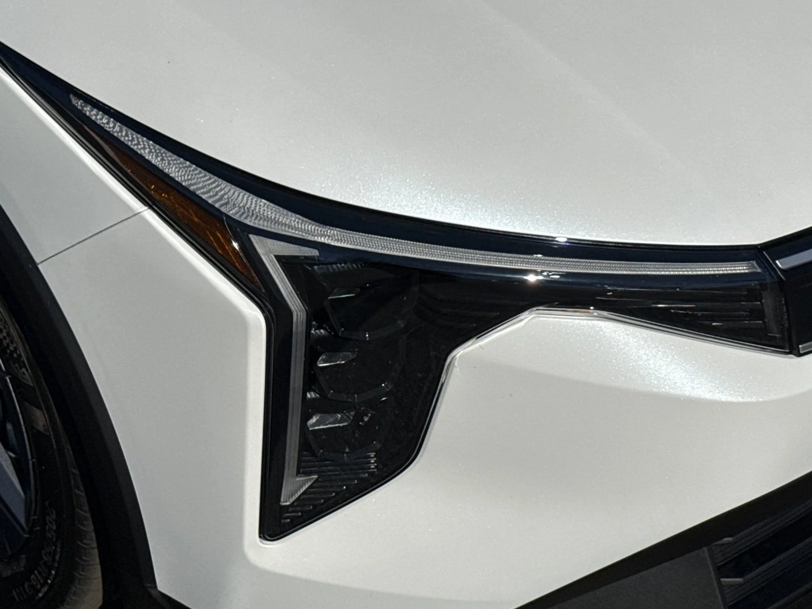Certified Used 2026 White Kia LXS image 29