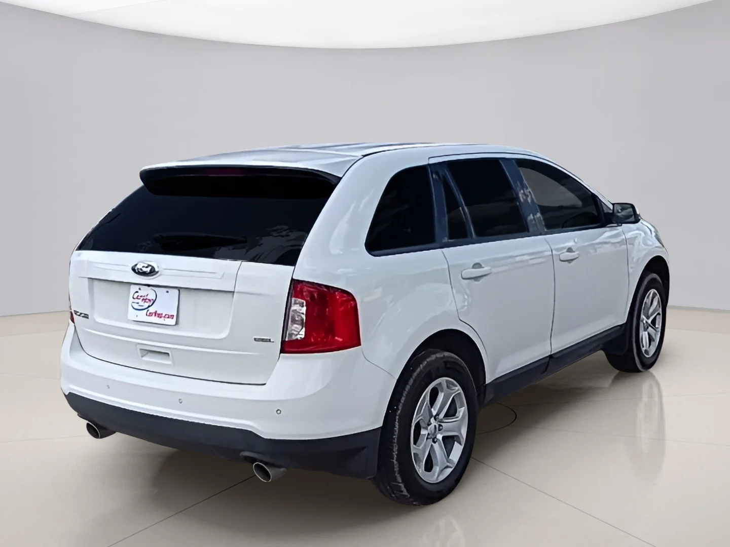 Used 2013 White Ford SEL FWD image 5