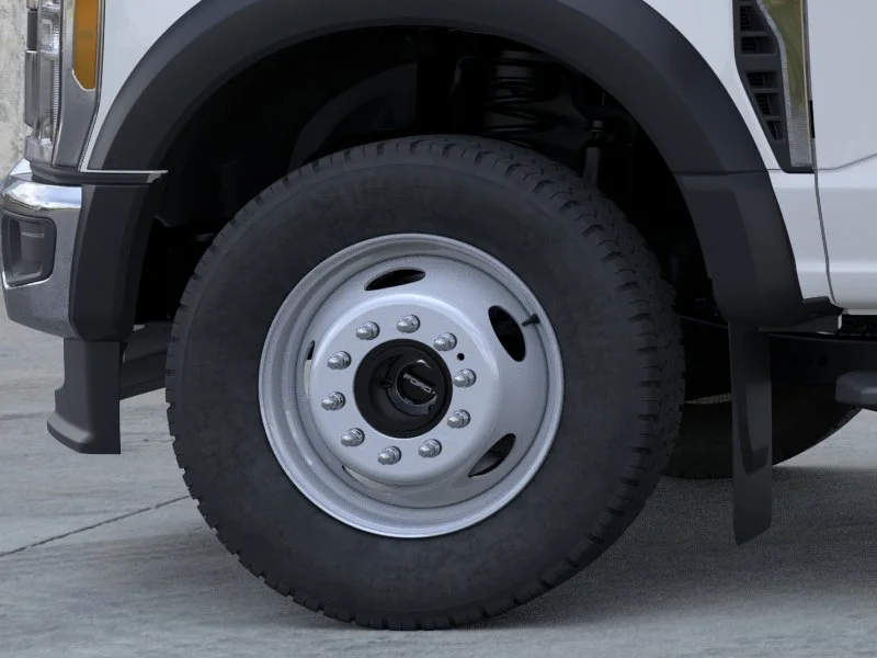 New 2026 Oxford White Ford F-550® XL image 20