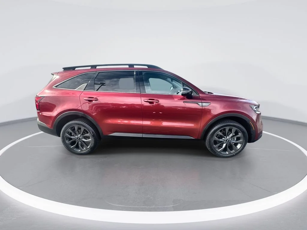 Used 2022 Red Kia X-Line EX image 9