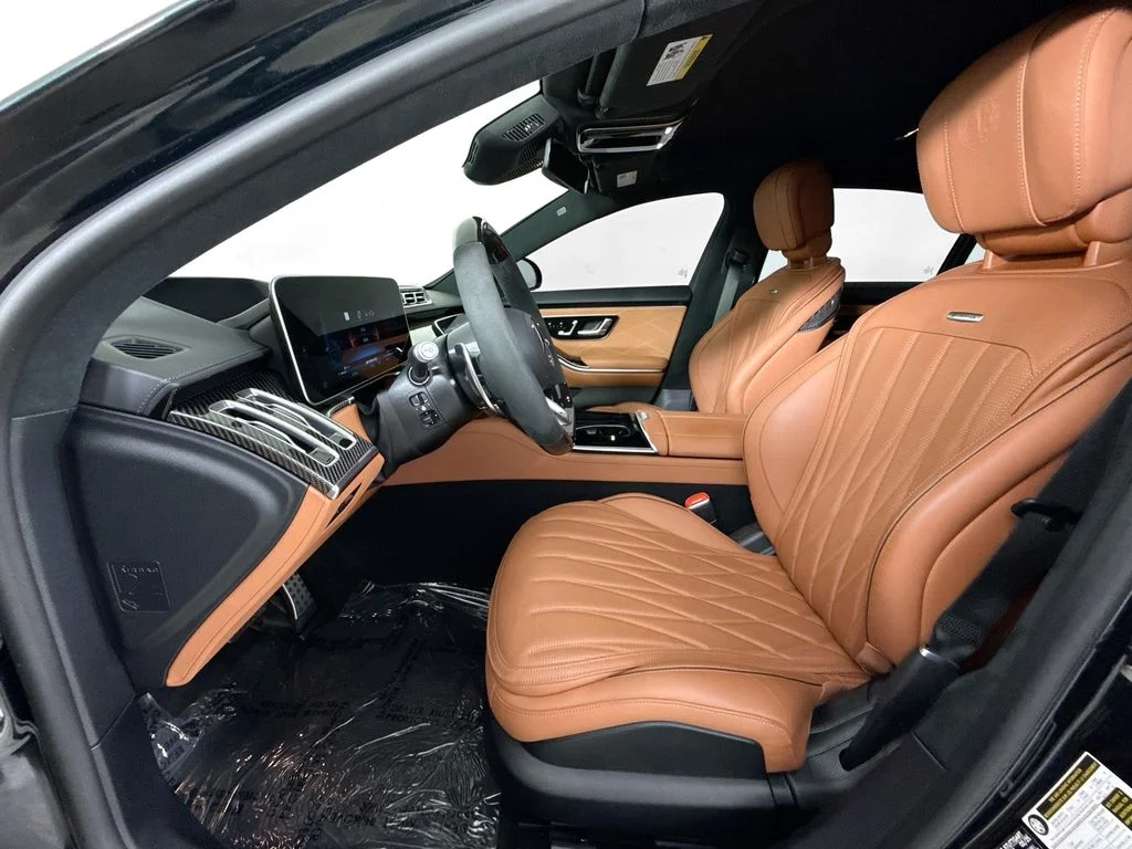 Used 2025  Mercedes-Benz S 63 E AMG® image 21
