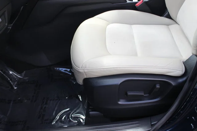 Used 2020 Blue Mazda Touring image 22