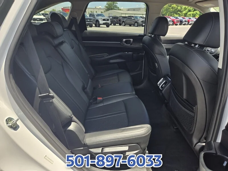 Used 2021 White Pearl KIA S AWD image 18