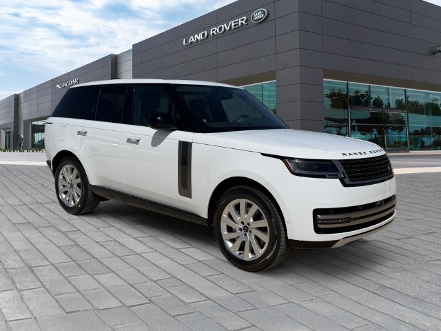 New 2027 Fuji White Land Rover SE image 7
