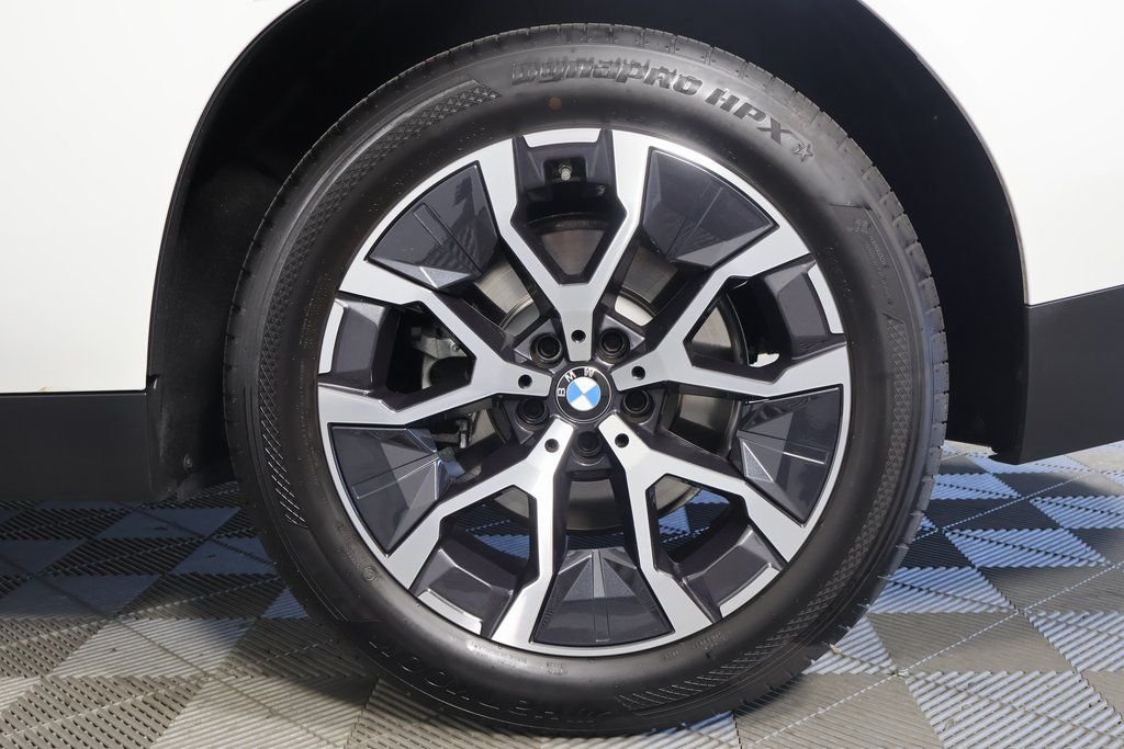 Used 2026 White BMW 30 xDrive image 16